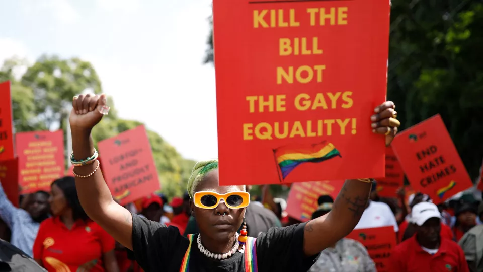 demonstration i Sydafrika mot Ugandas antigaylagstiftning