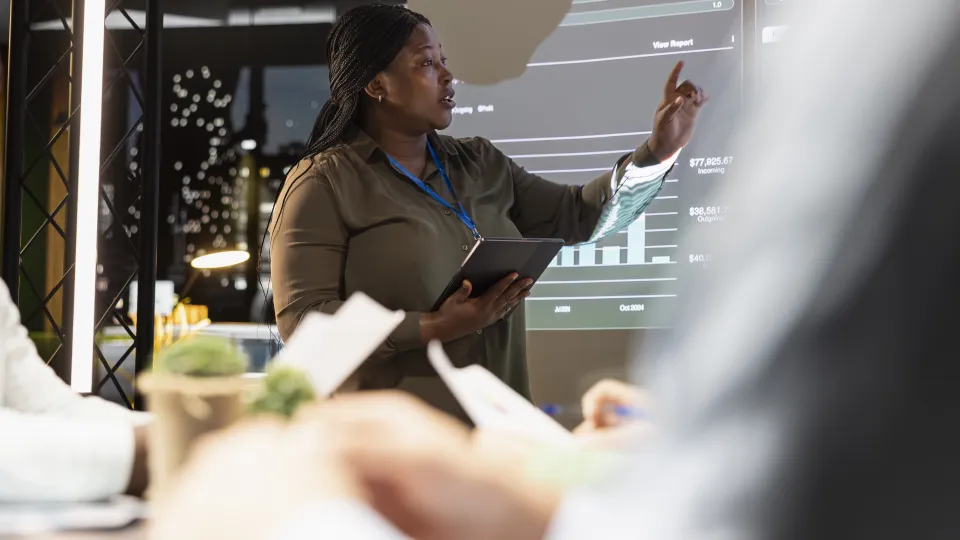 Foto på en person som har en dragning.