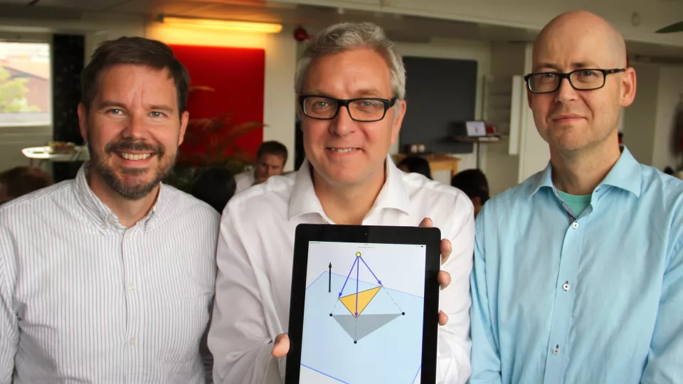Kalle Åström, matematikprofessor på LTH, har tillsammans med Jacob Ström och Tomas Akenine-Möller tagit fram en interaktiv lärobok - som rönt stort intresse