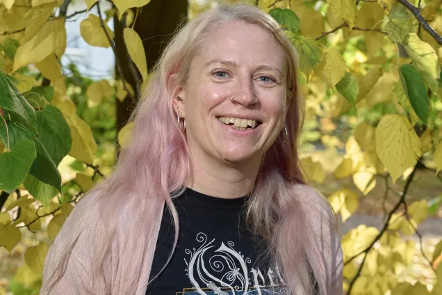 Bild på kvinnlig forskare.