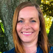 Porträttbild Christina Rowa.