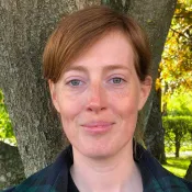 Porträttbild Emma Carlsson.