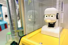 Roboten Epi i vår AI-utställning