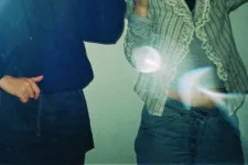 foto av två personer