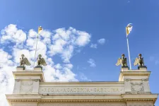 University main building. Photo.