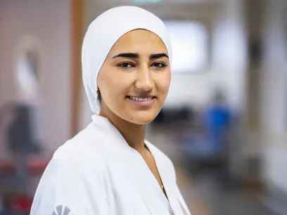 Porträtt Seba Mounawkh. Foto.