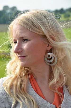 Porträttfoto Caroline Lundström