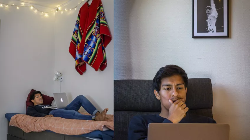 Två bilder på Fridmer som bor på korridor. På den första bilden ligger han på sängen och pluggar, en peruansk poncho hänger på väggen. På den andra bilder sitter Fridmer i fåtöljen och kollar på sin dator.
