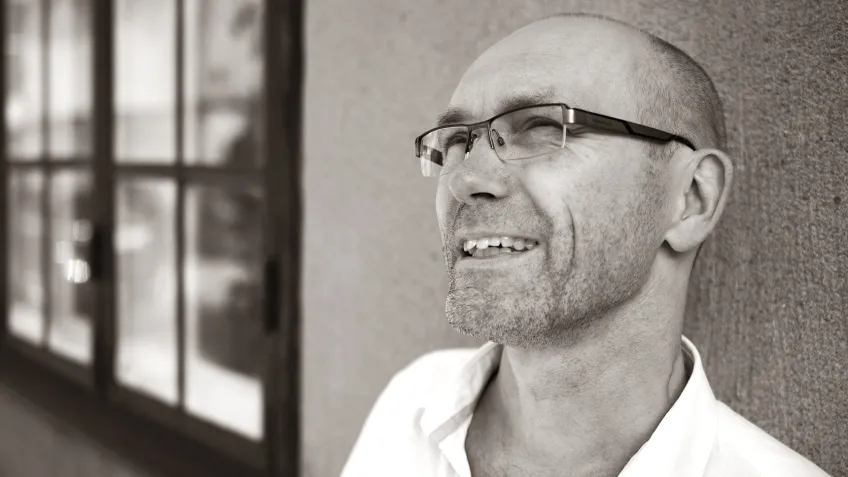 Porträtt av man. Foto. 