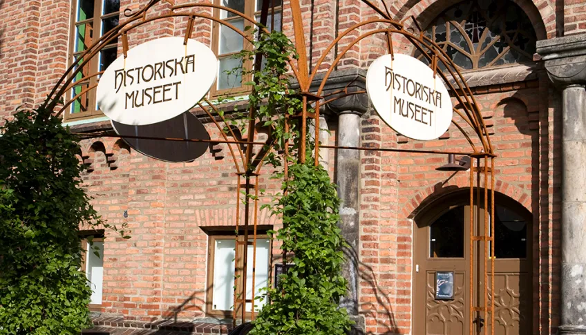 Fasad Historiska museet. Foto.